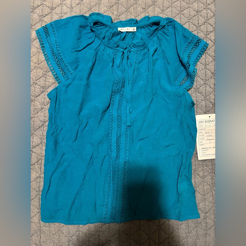 Active USA Teal Ruffled Top